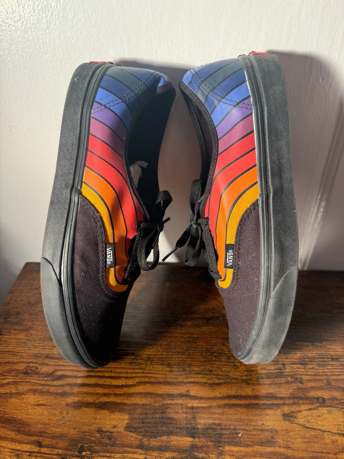 Vans Authentic Refract Rainbow Skate Shoes Men’s Sz 10 Low Top Canvas 500714